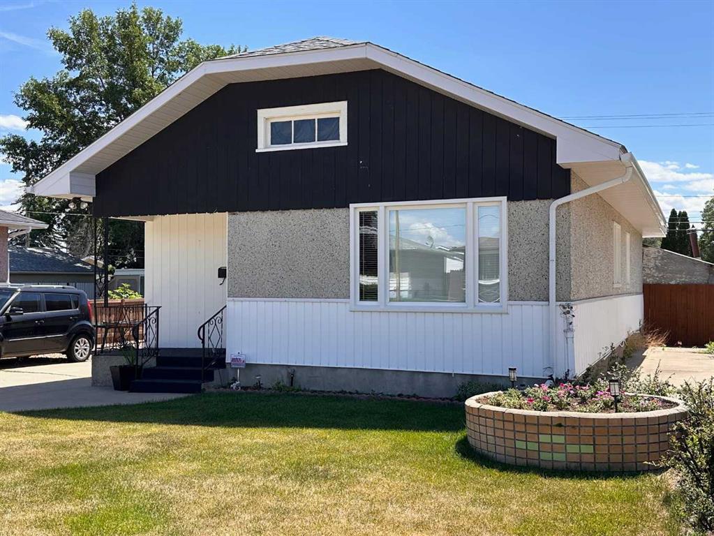 137 12 Street NE, A2242357, Alberta,