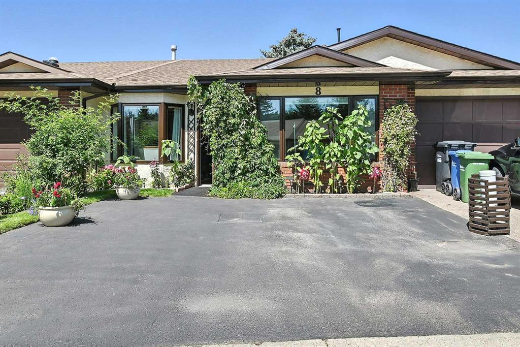 8, 4240 46A AvenueCrescent , A2242417, Alberta,