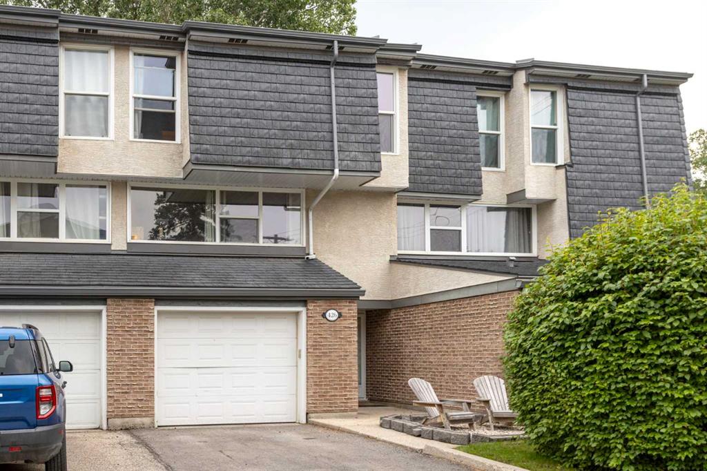426 Brae Glen Crescent SW, A2242446, Alberta,