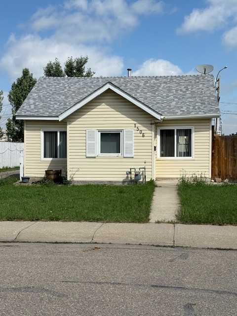 1506 19 Avenue , A2242450, Alberta,