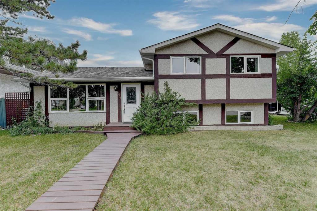 Second View of 9402 70 Avenue , South Patterson Place, Grande Prairie, Alberta, T8V 5W8