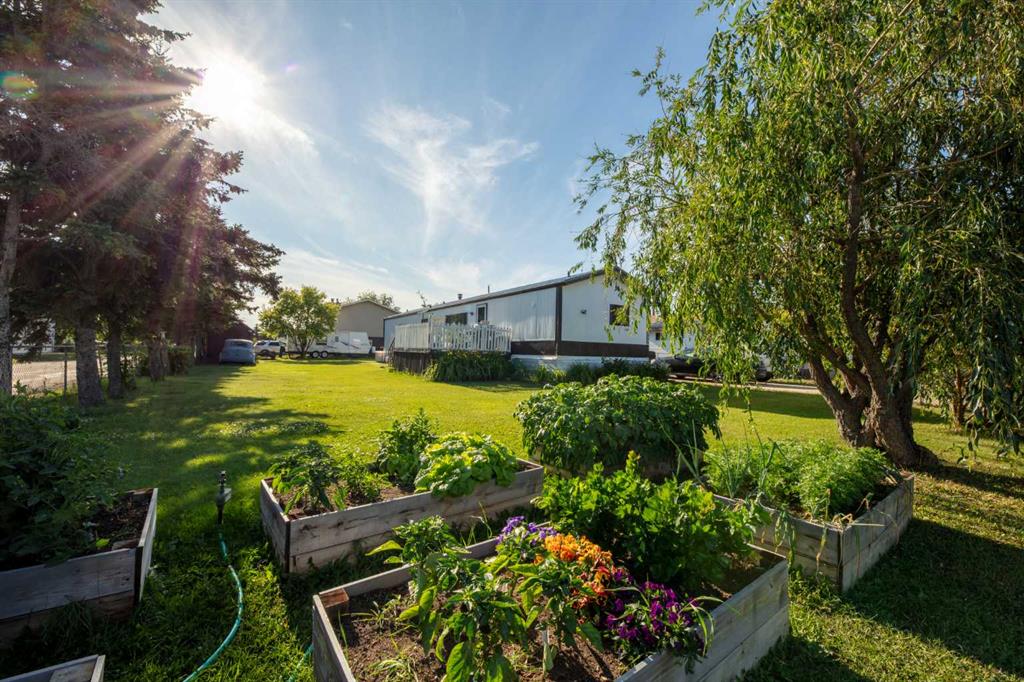 Third View of 9930 101 Street , NONE, Wembley, Alberta, T0H 3S0