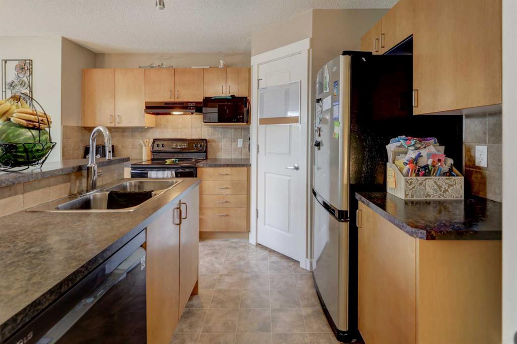 Fifth View of 469 Morningside Way SW, Morningside, Airdrie, Alberta, T4B 3M5