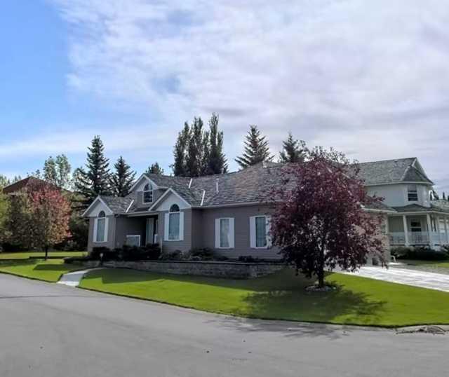 9655 Wedgewood Drive South  , A2242609, Alberta,