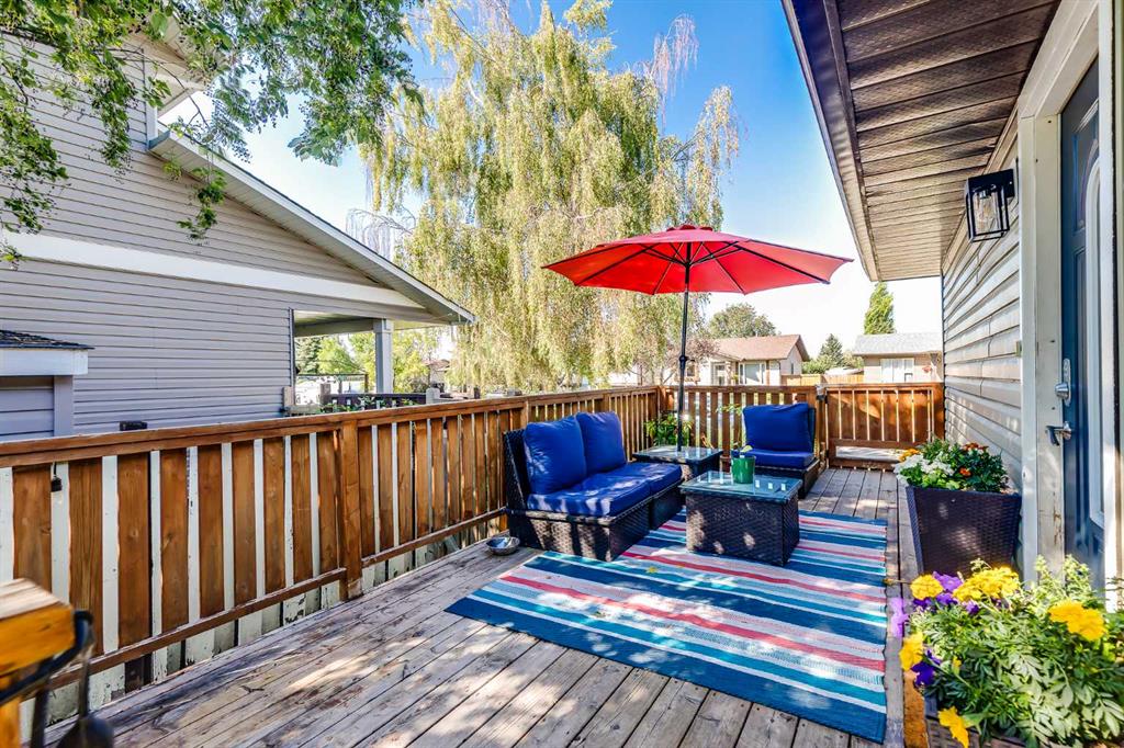 Third View of 1822 Summerfield Boulevard SE, Summerhill, Airdrie, Alberta, T4B 1V3