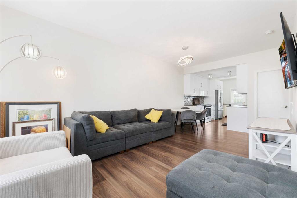 808 EVANSRIDGE Common NW, A2242642, Alberta,