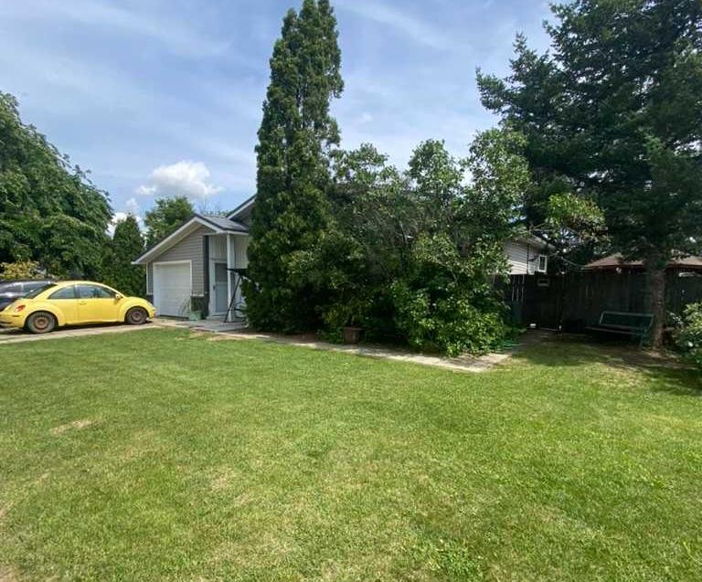 639 Dahlia Street , A2242662, Alberta,