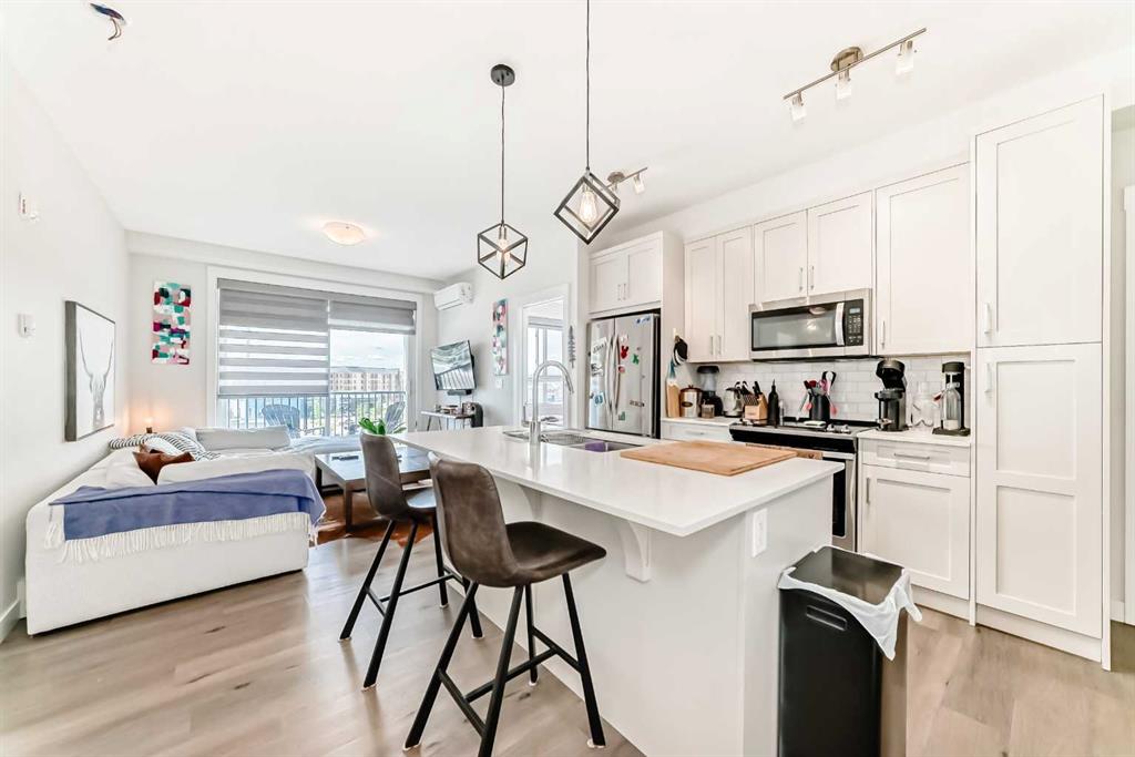 405, 30 Walgrove Walk SE, A2242769, Alberta,