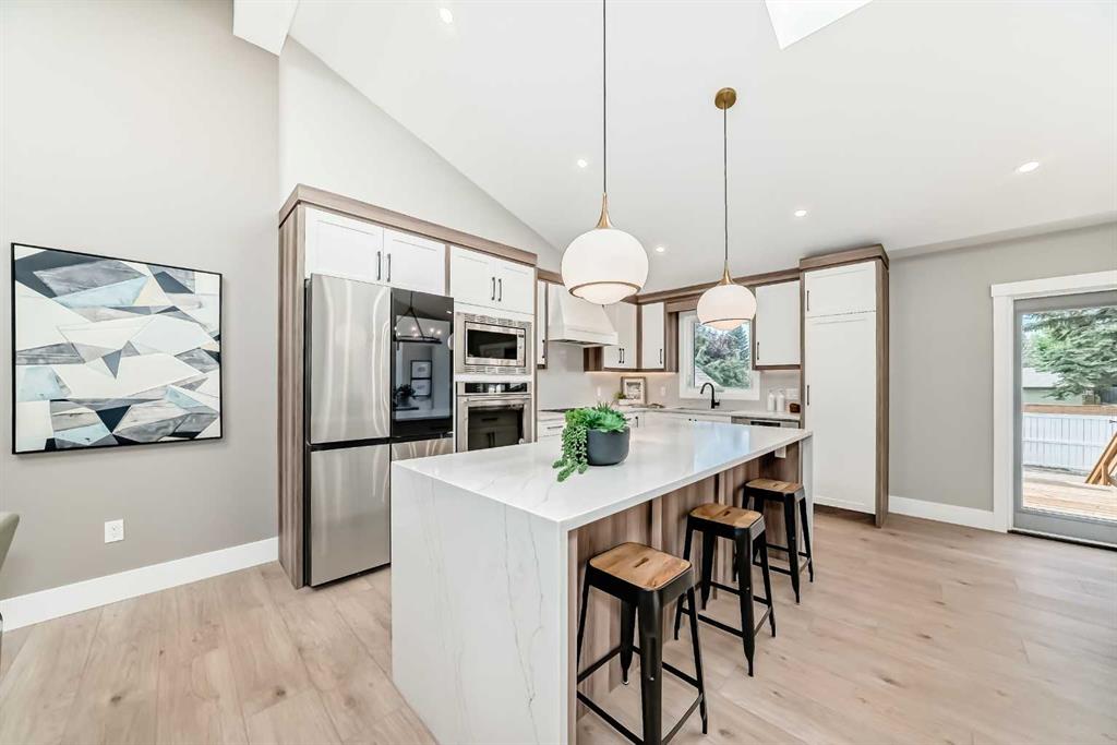 Third View of 927 120 Avenue SE, Lake Bonavista, Calgary, Alberta, T2J2K8
