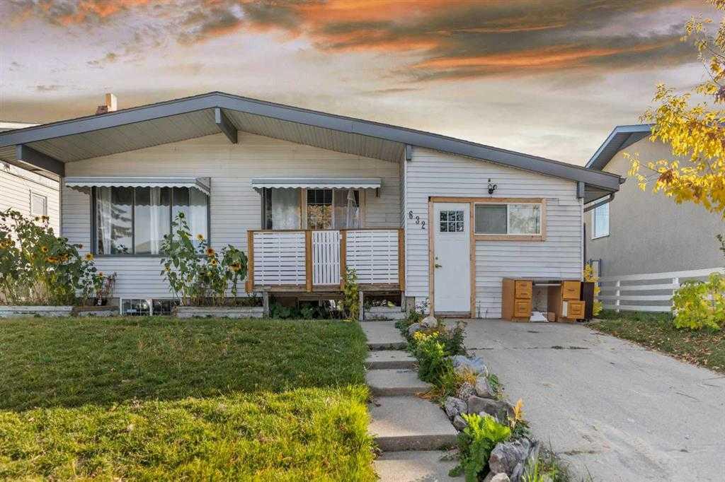 632 55 Street SE, A2242804, Alberta,