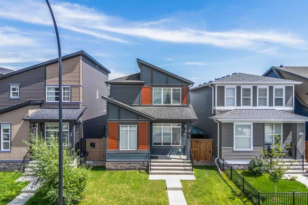 Third View of 42 Wolf Creek Manor SE, Wolf Willow, Calgary, Alberta, T2X 3Z8