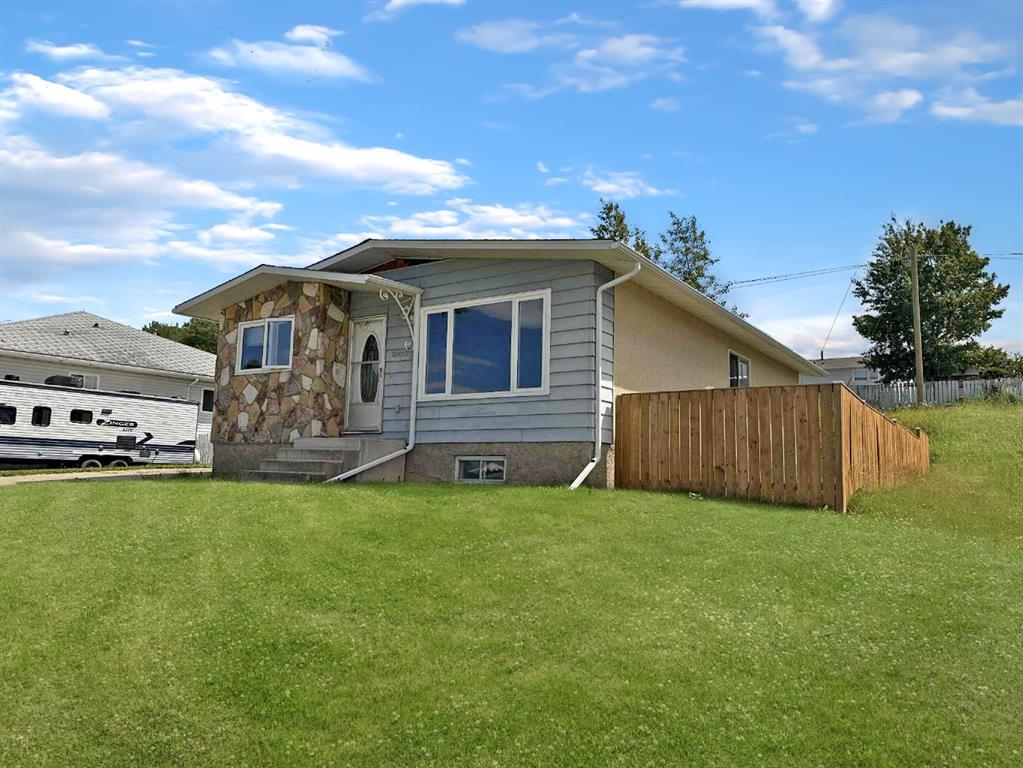 11037 Swann Drive , A2242896, Alberta,