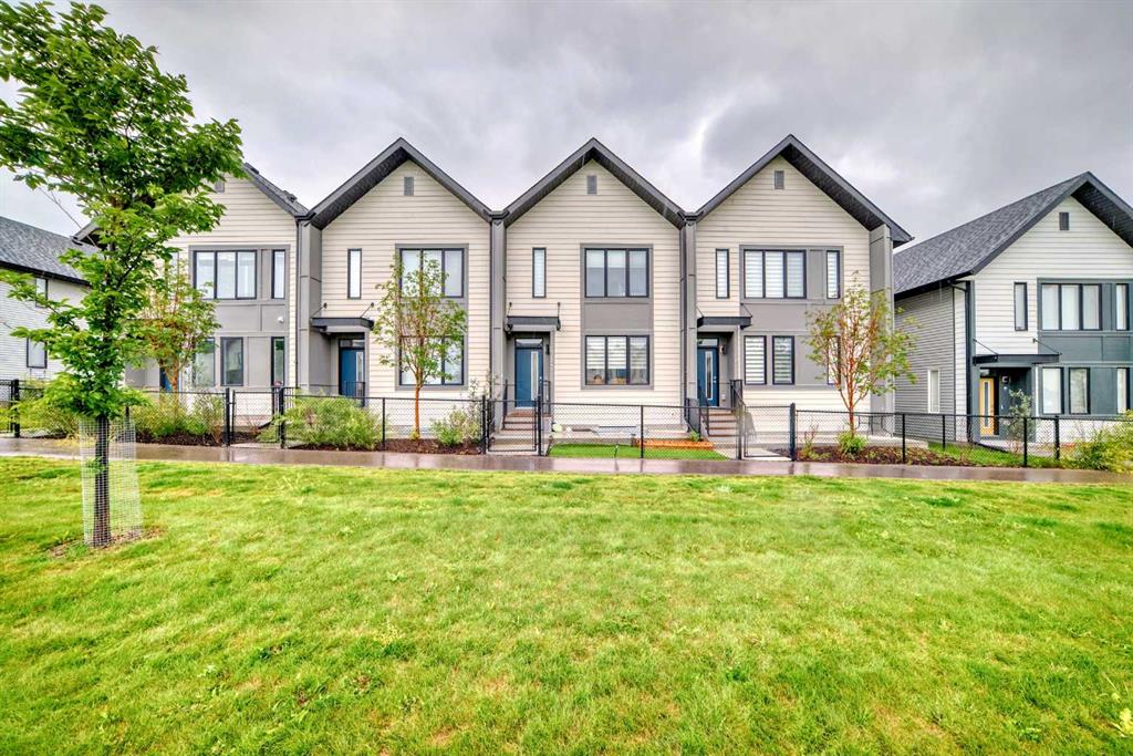 165 Southpoint Greenway SW, A2242922, Alberta,