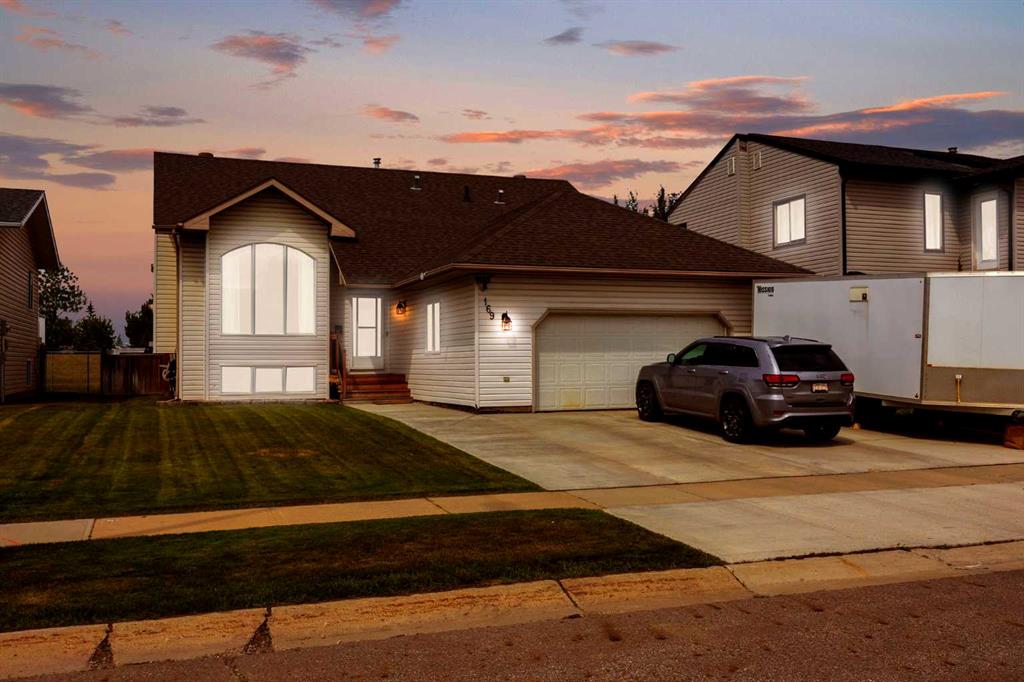 169 Bacon Place , A2242957, Alberta,