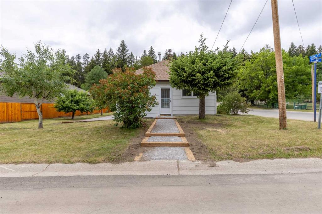 20502 25 Avenue , A2242969, Alberta,