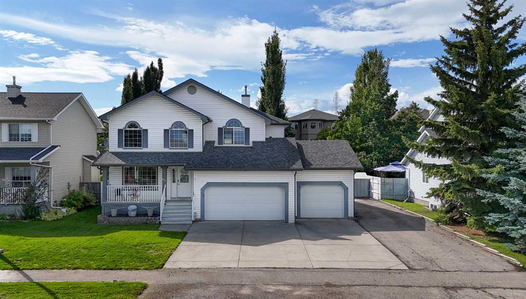 857 West Chesteremere Drive , A2242970, Alberta,