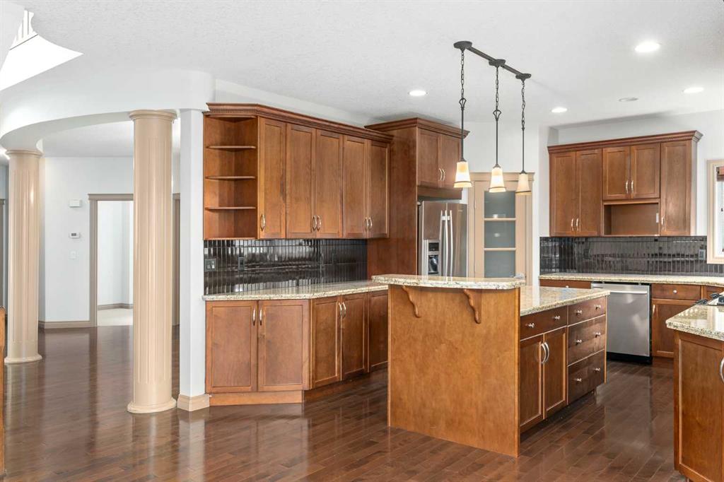 Fourth View of 27 Royal Ridge Manor NW, Royal Oak, Calgary, Alberta, T3G 5Z1