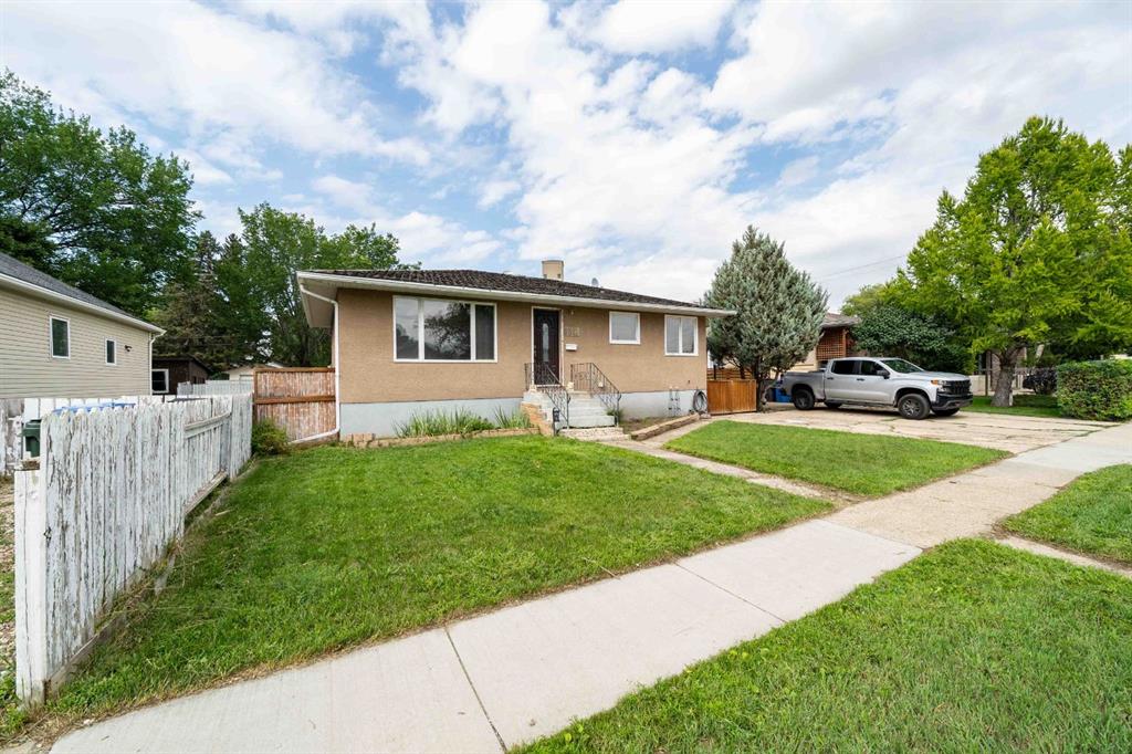 838 8 Street SE, A2242984, Alberta,