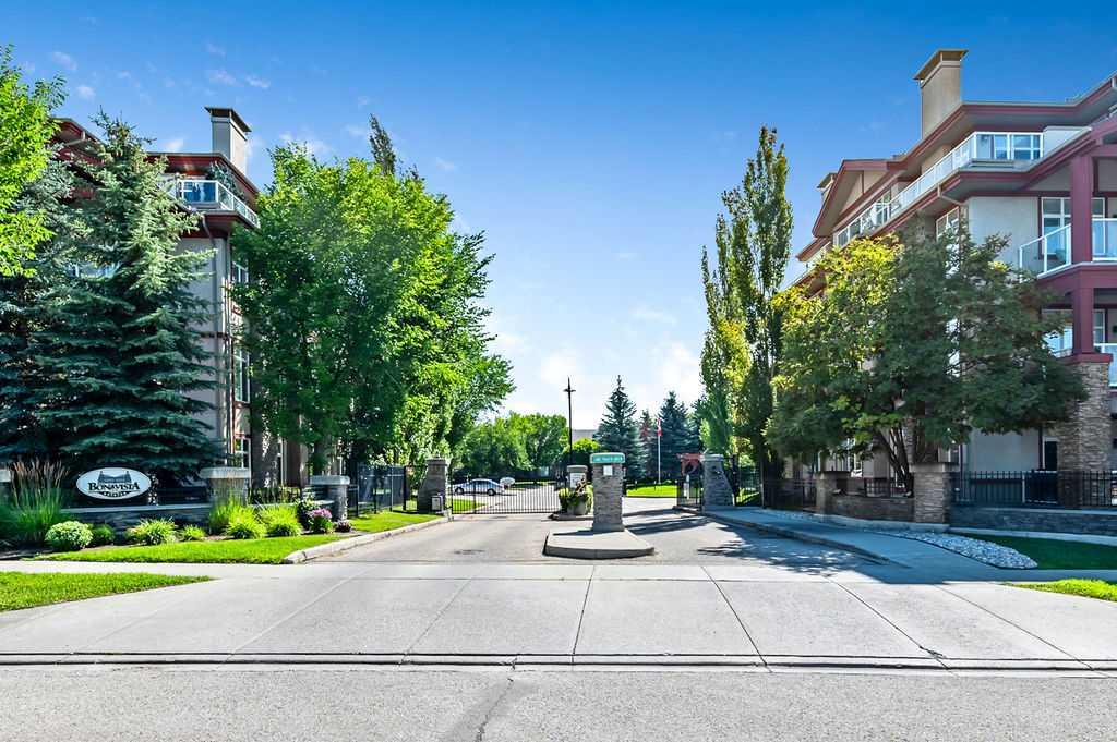 3221 Lake Fraser Green SE, A2242989, Alberta,
