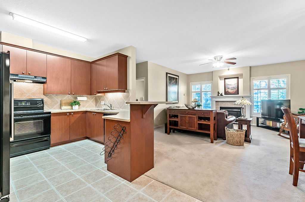 Fifth View of 3221 Lake Fraser Green SE, Lake Bonavista, Calgary, Alberta, T2J 7H9