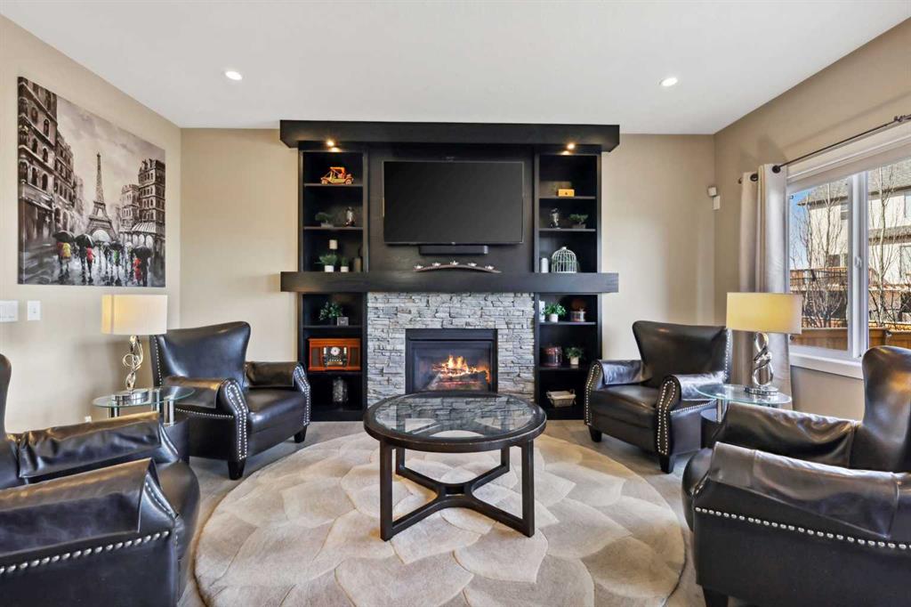 160 Wildrose Drive , A2243028, Alberta,