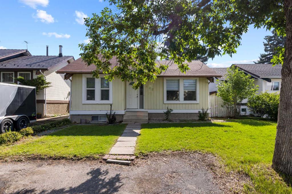 132 Whitehill Place NE, A2243148, Alberta,