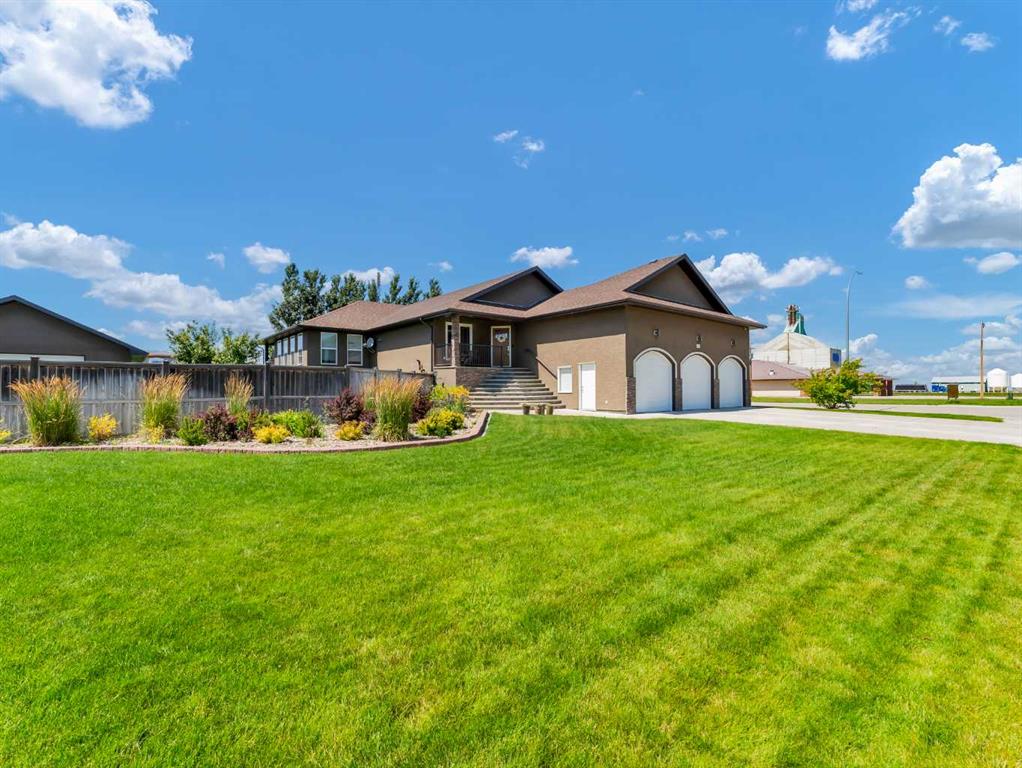 23 Greenview Court , A2243166, Alberta,