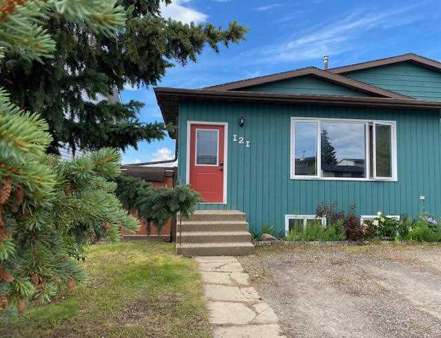 121 SUTHERLAND Avenue , A2243243, Alberta,