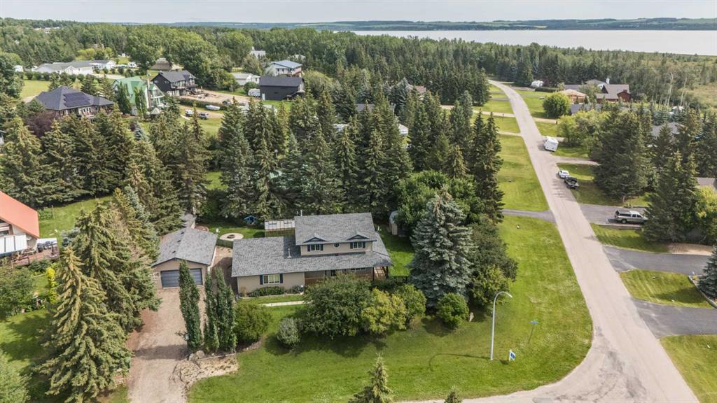 30 Lakeview Drive  , A2243272, Alberta,