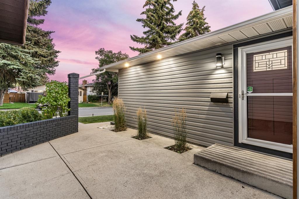 Fourth View of 51 Whitewood Bay NE, Whitehorn, Calgary, Alberta, T1Y 3N3
