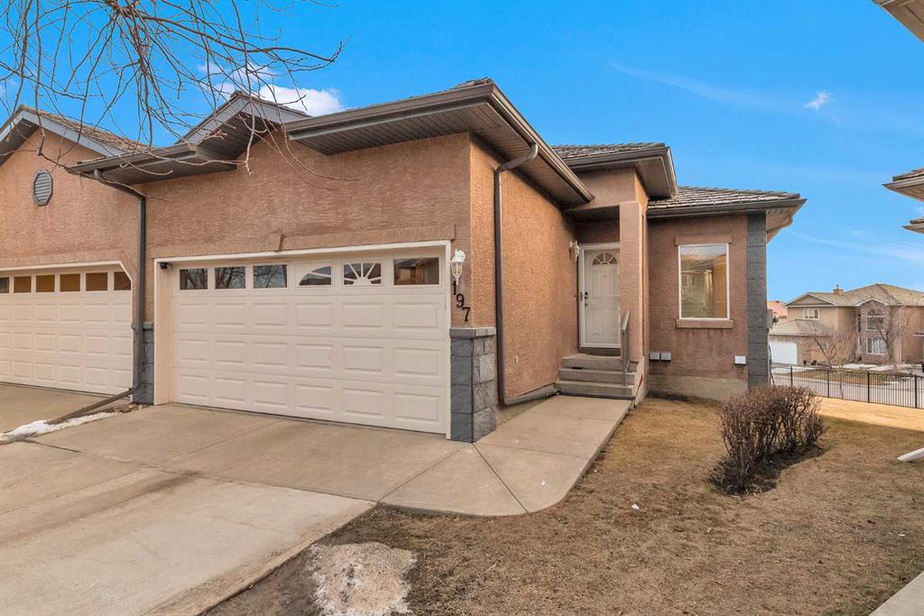 197 Royal Crest View NW, A2243408, Alberta,