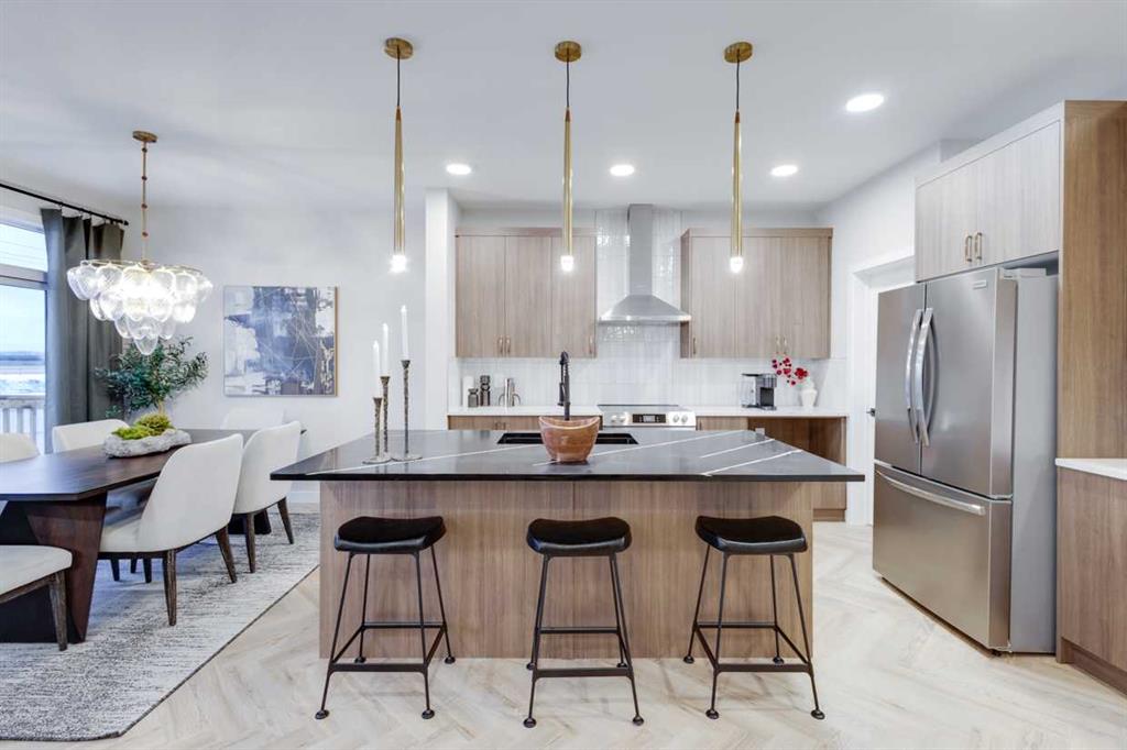 112 Sundown Crescent , A2243429, Alberta,