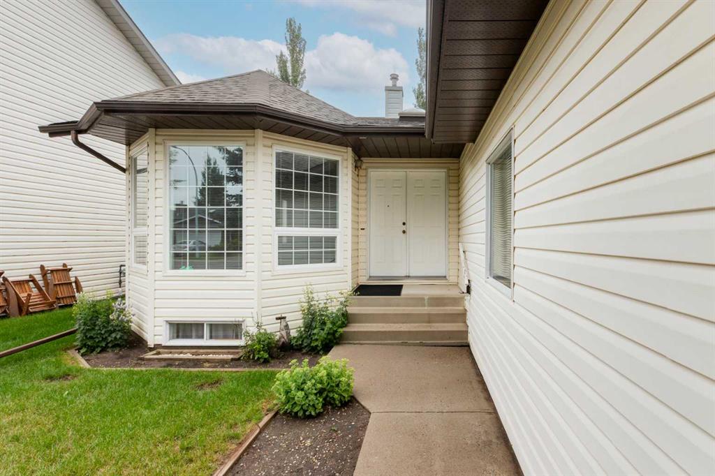 Third View of 328 Maple Tree Way , Maplewood, Strathmore, Alberta, T1P 1H9