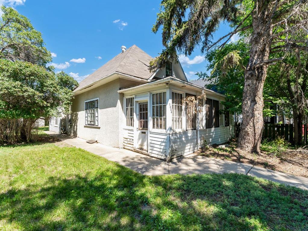 1054 Yuill Street SE, A2243552, Alberta,