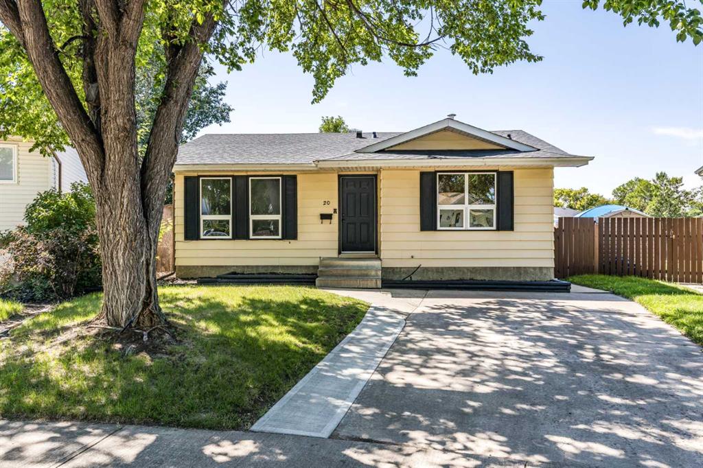 20 Rossland Bay SE, A2243561, Alberta,
