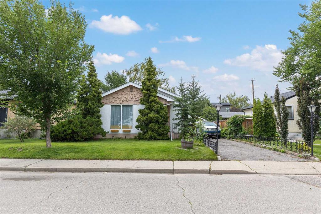 1941 Mountview Crescent NE, A2243593, Alberta,