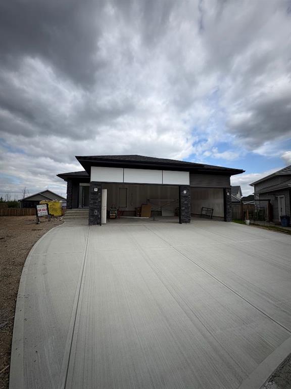 120 Beaconview Place , A2243635, Alberta,