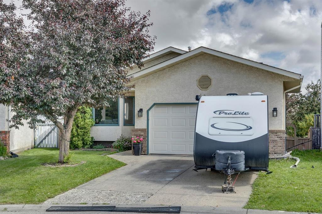 Second View of 102 Hawkville Close NW, Hawkwood, Calgary, Alberta, T3G 3B3