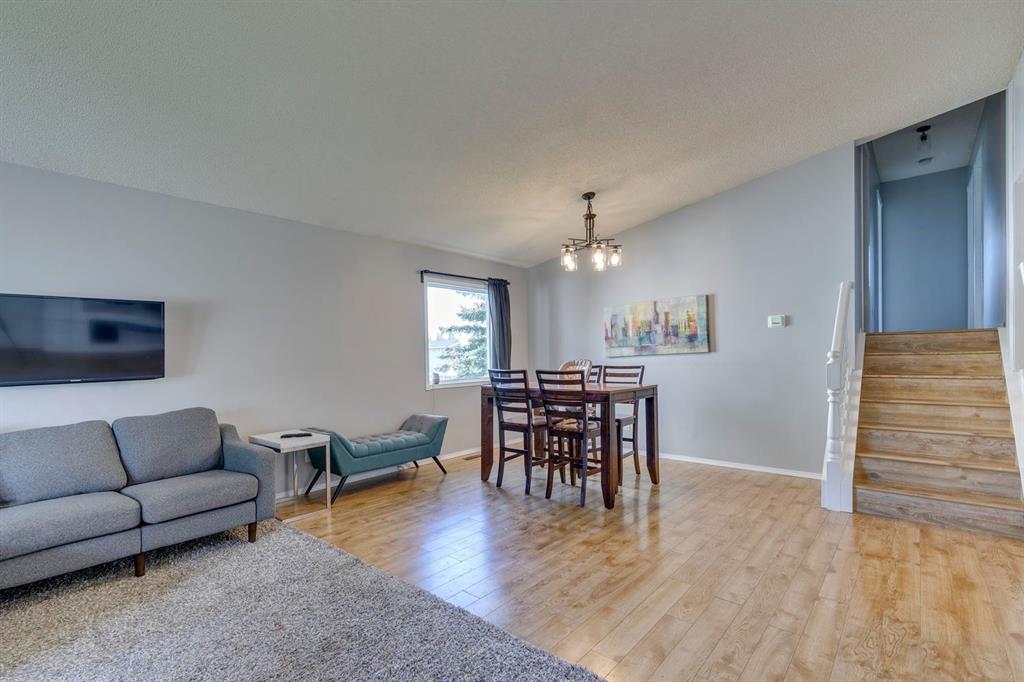 Fifth View of 102 Hawkville Close NW, Hawkwood, Calgary, Alberta, T3G 3B3
