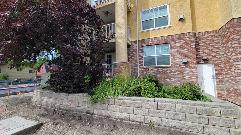 Second View of 7, 2212 34 Avenue SW, South Calgary, Calgary, Alberta, T2T 2C6