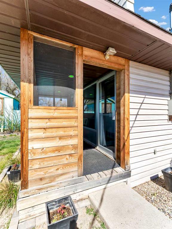 Fourth View of 525 Illingworth Avenue , NONE, Suffield, Alberta, T0J 2N0