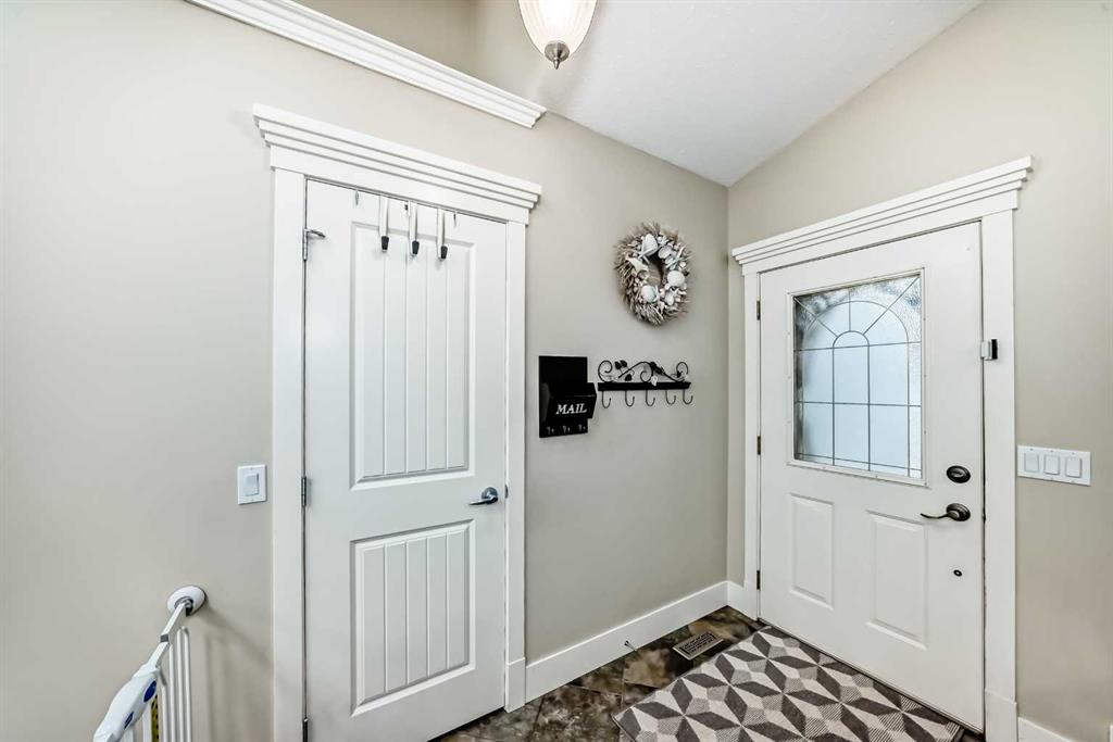 Fourth View of 195 West Lakeview Circle , Lakeview Landing, Chestermere, Alberta, T1X 1M5