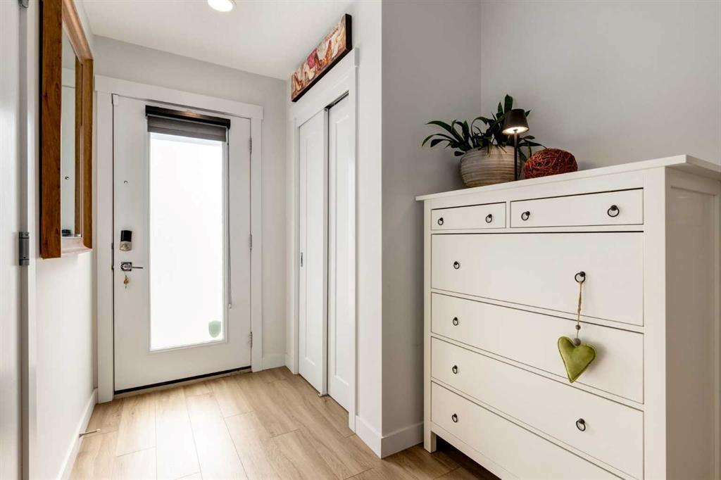 Fourth View of 102 Na'a Heights SW, Medicine Hill, Calgary, Alberta, T3H6C4
