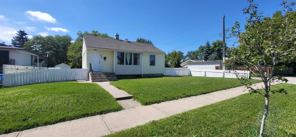 Third View of 508 16 Street N, Westminster, Lethbridge, Alberta, T1H 3A6