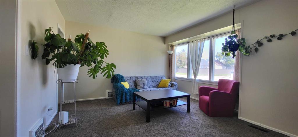 Fifth View of 508 16 Street N, Westminster, Lethbridge, Alberta, T1H 3A6