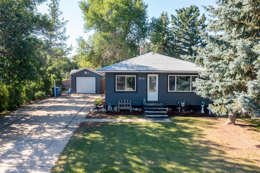 2013 21 Avenue , A2244050, Alberta,