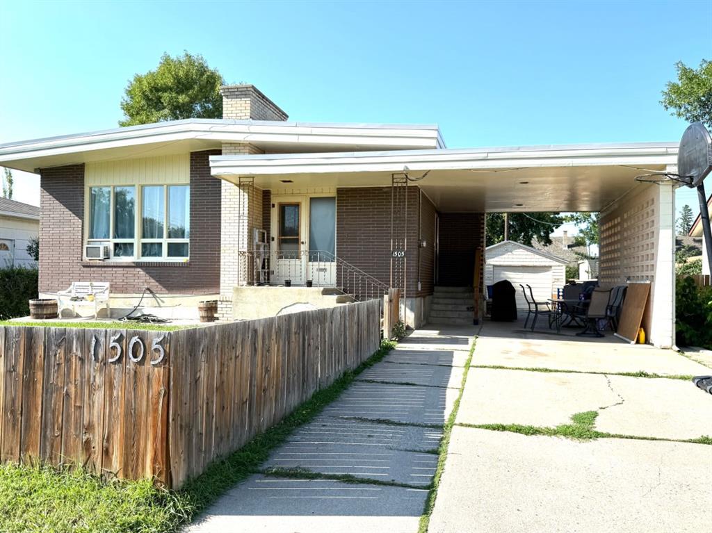 Third View of 1505 6A Avenue N, Westminster, Lethbridge, Alberta, T1H 0V9