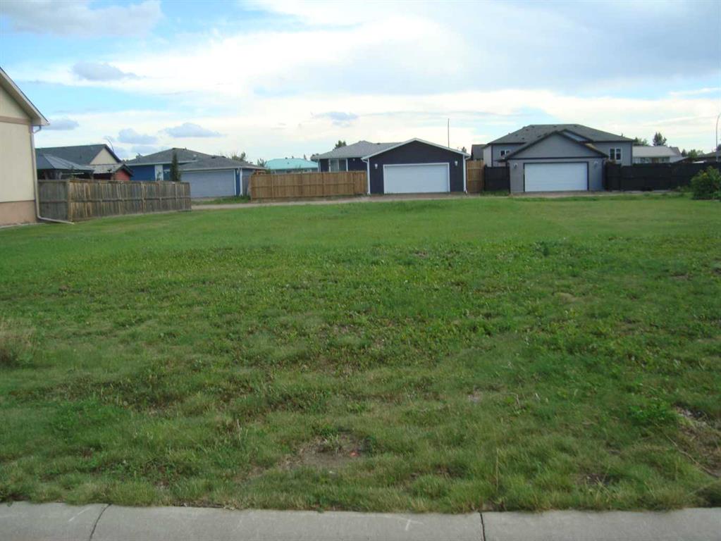 529 Canyon Court , A2244183, Alberta,