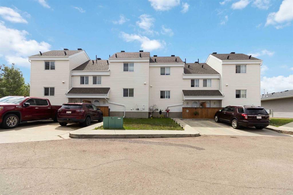 61, 711 Beacon Hill  , A2244191, Alberta,