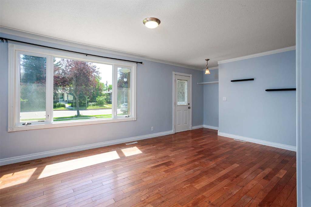 Fifth View of 5208 54 Avenue , Sparling, Camrose, Alberta, T4V 0Z2